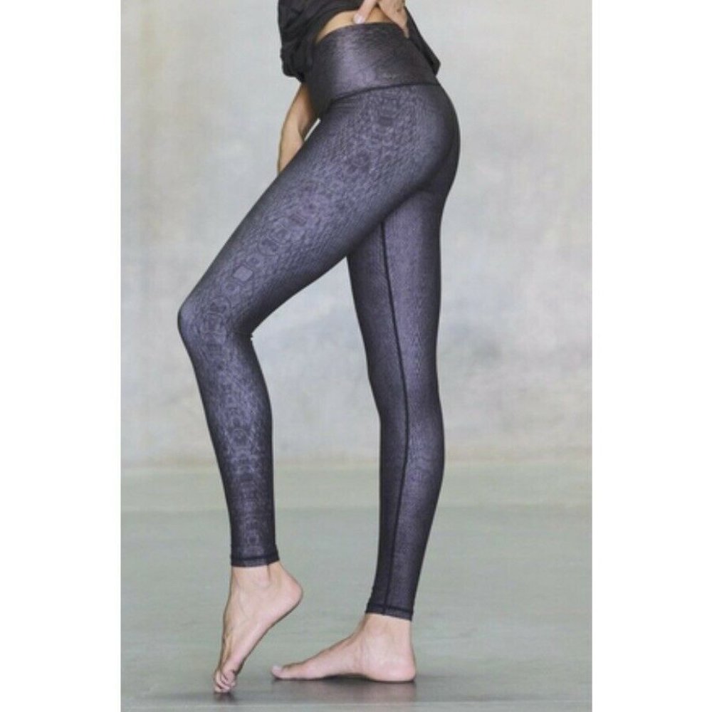 Niyama Sol Mocha Diamondback Barefoot Leggings,